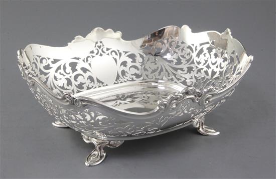 A George V pierced silver oval fruit bowl by Atkins Brothers, 15.5 oz.